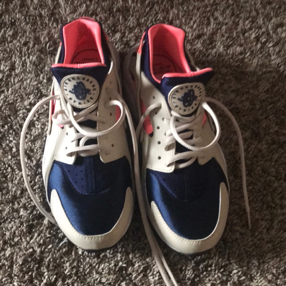 Nike shoes size 8.5
